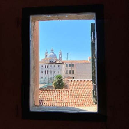 Ca' Romantica - Big Appartment At Accademia Veneza Exterior foto