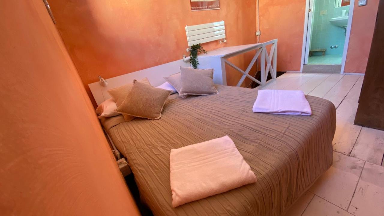 Ca' Romantica - Big Appartment At Accademia Veneza Exterior foto